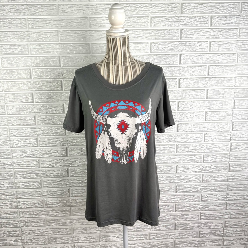 Romastory Grey Boho Cow Skull Graphic Short Sleeve Shirt Size Extra Large